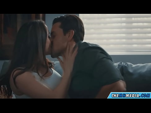 ❤️ Sexe romàntic amb una bona mare tetona Porno a nosaltres ❤